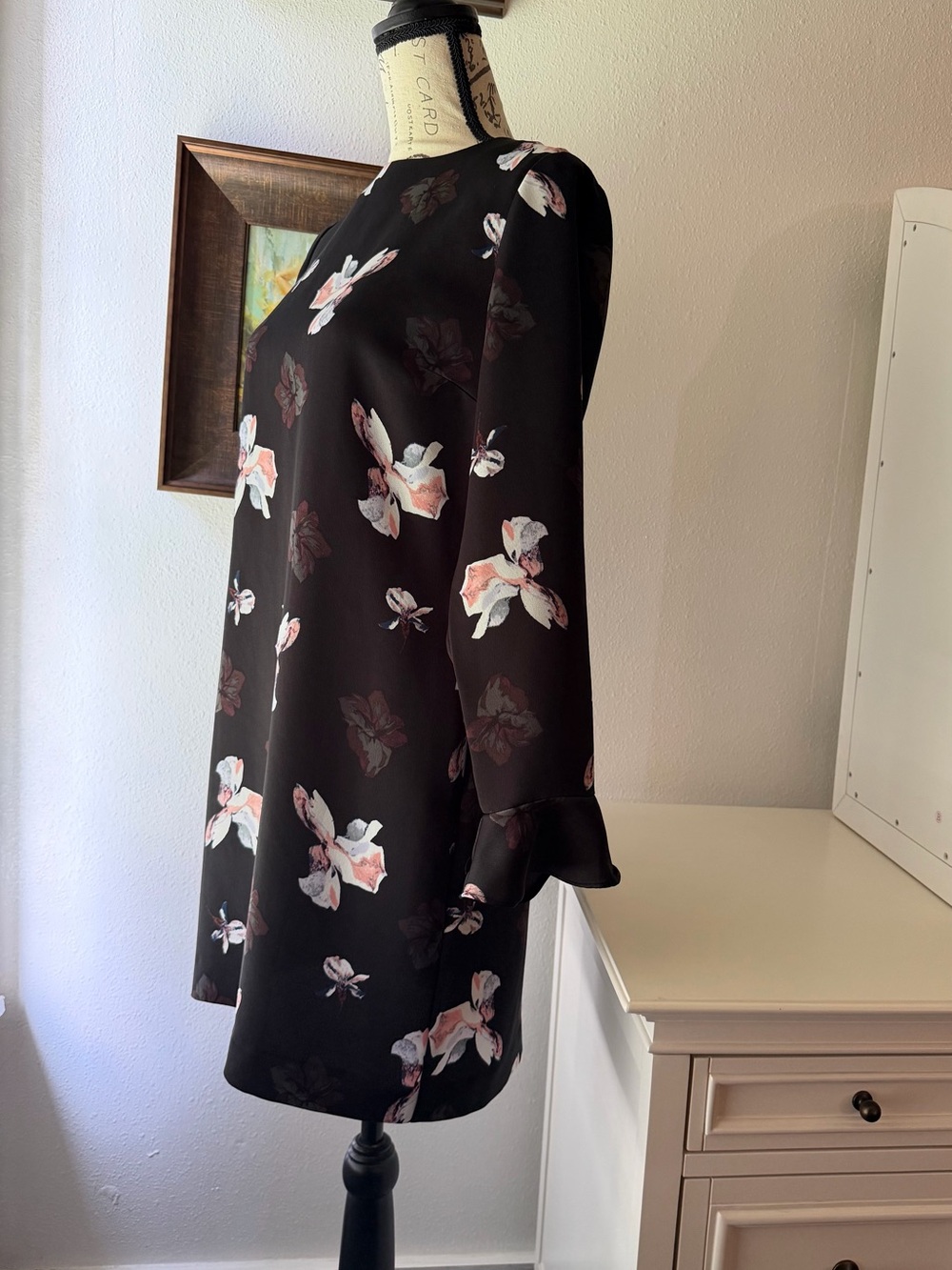 Banana Republic Black Floral Long-Sleeve Shift Dress